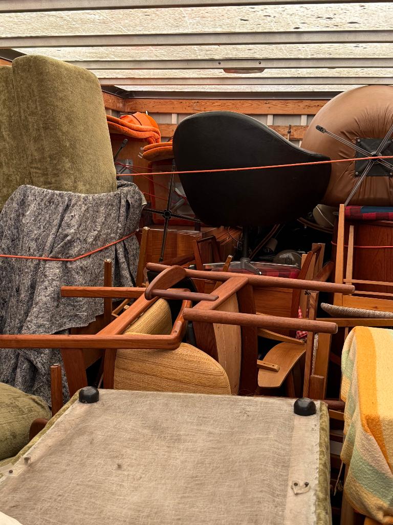 Vintage meubels, Ophalen