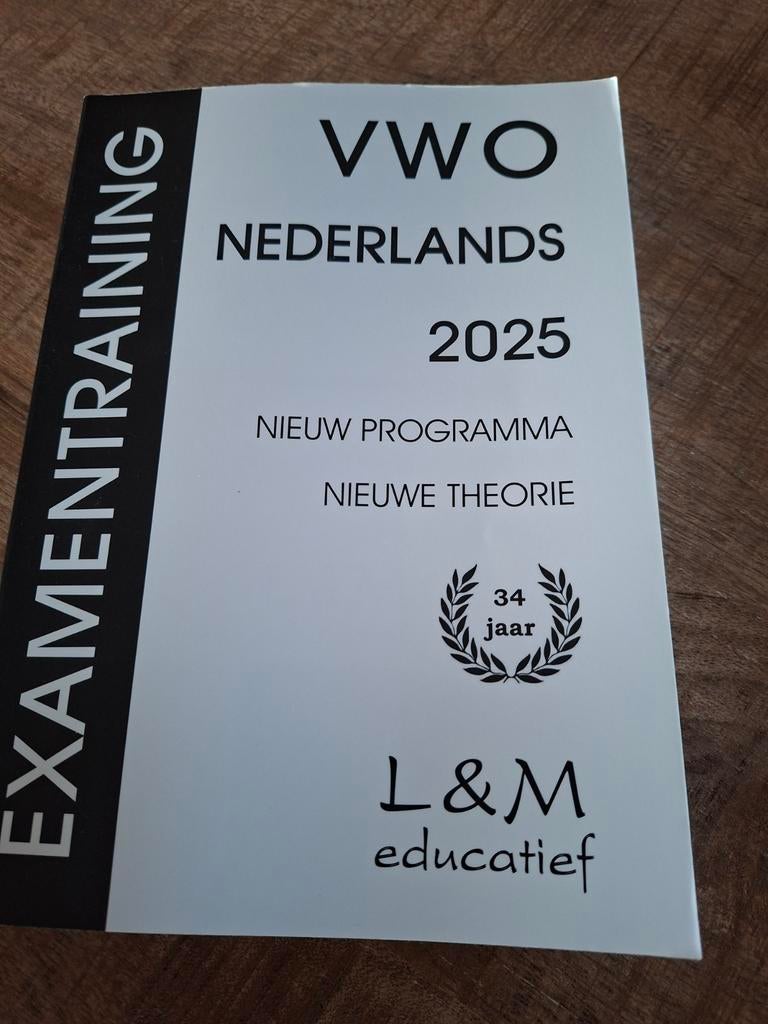Examentraining VWO Nederlands 2025 - Nieuw Programma, Ophalen of Verzenden, Alpha, Zo goed als nieuw