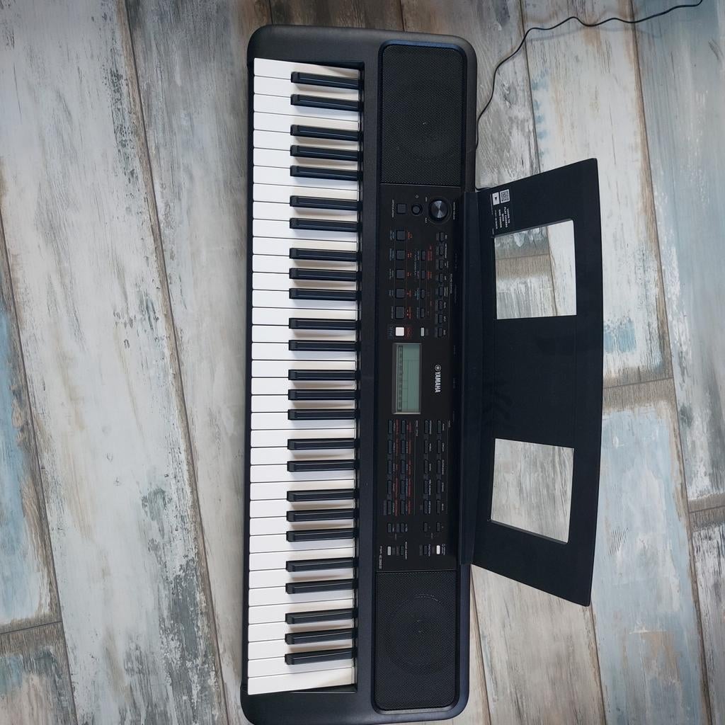 Yamaha PSR-E383 Keyboard - Zo goed als nieuw, 61 toetsen, Ophalen of Verzenden, Zo goed als nieuw, Midi-aansluiting