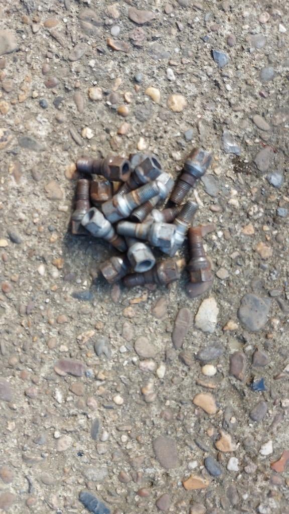 Set wielbouten stalen velgen Peugeot 207 uit 2008, Ophalen of Verzenden