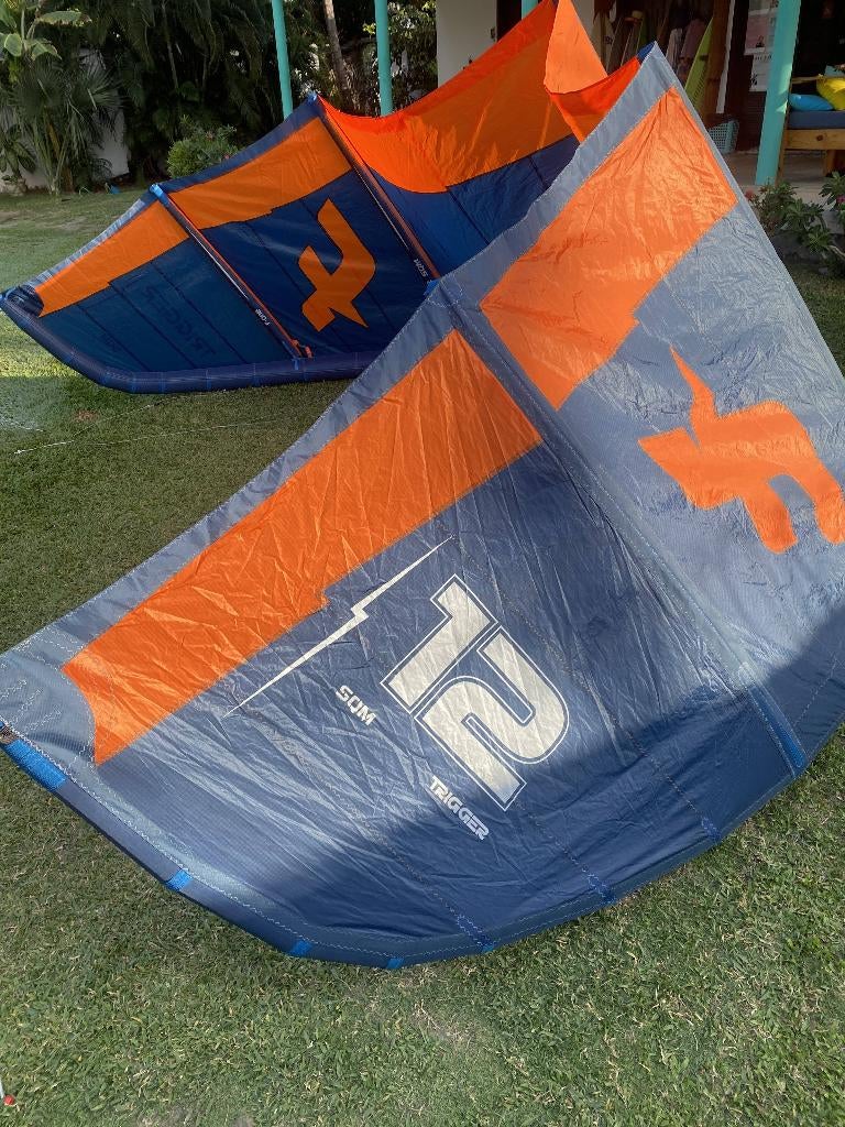 F-One Bullit 9m  + Trigger 12m + Kitebar + Shinn 138x43, Watersport en Boten, Kitesurfen, Twintip, Ophalen, Zo goed als nieuw