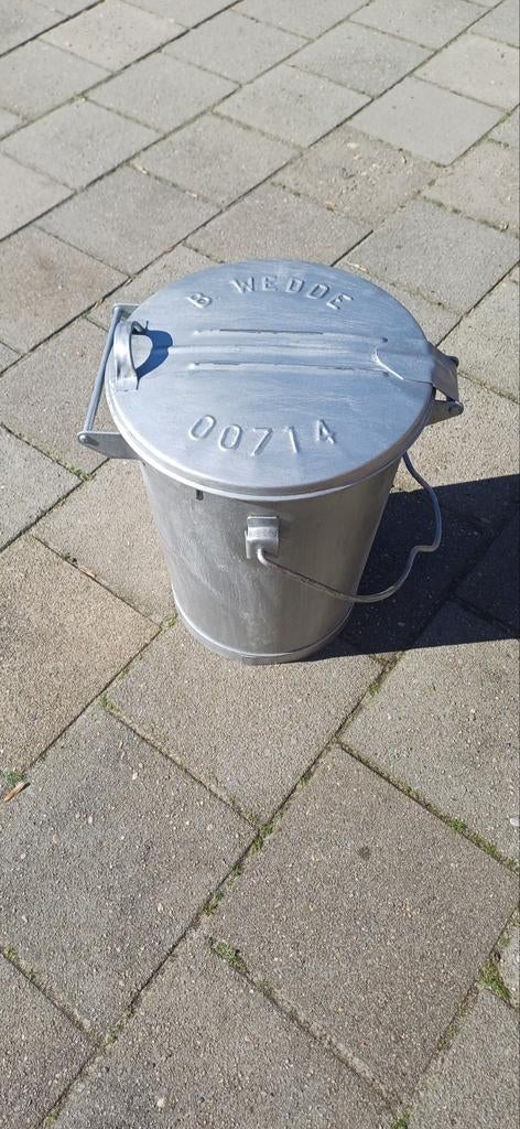 Zinken vuilnisemmer Wedde, Ophalen