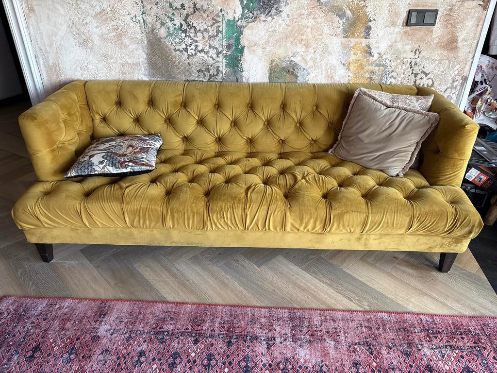 Comfortabele gebruikte stoffen bank - Okergeel, Huis en Inrichting, Ophalen, Gebruikt, Driepersoons, 75 tot 100 cm