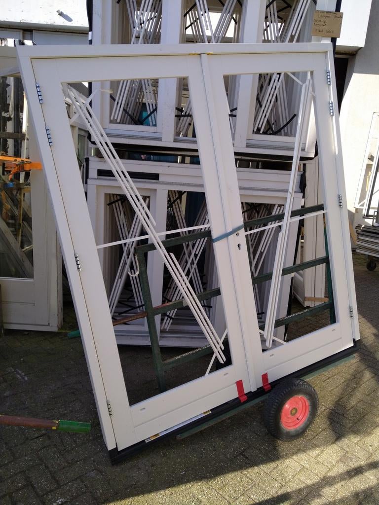 Kozijn met dubbele tuindeuren