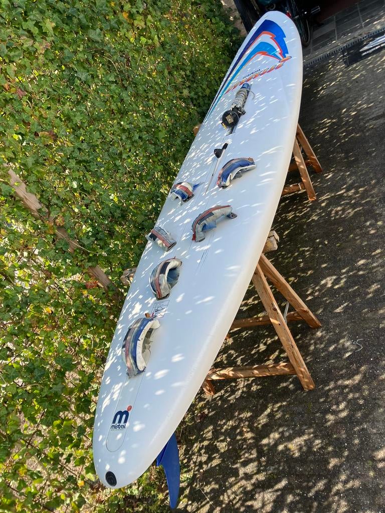 Te koop Mistral Maui ( alleen board), Ophalen, Gebruikt, 300 cm of meer, Plank