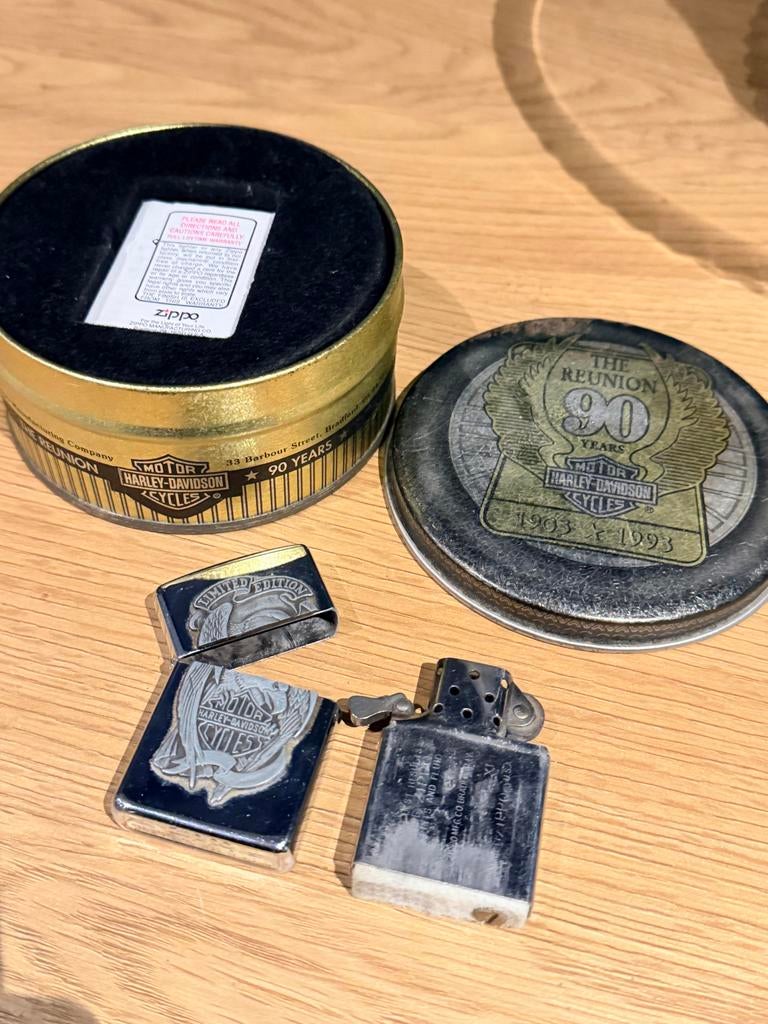 Zippo Harley Davidson Limited Edition 90Jaar Jubileum vintag, Verzamelen, Ophalen of Verzenden, Gebruikt, Aansteker