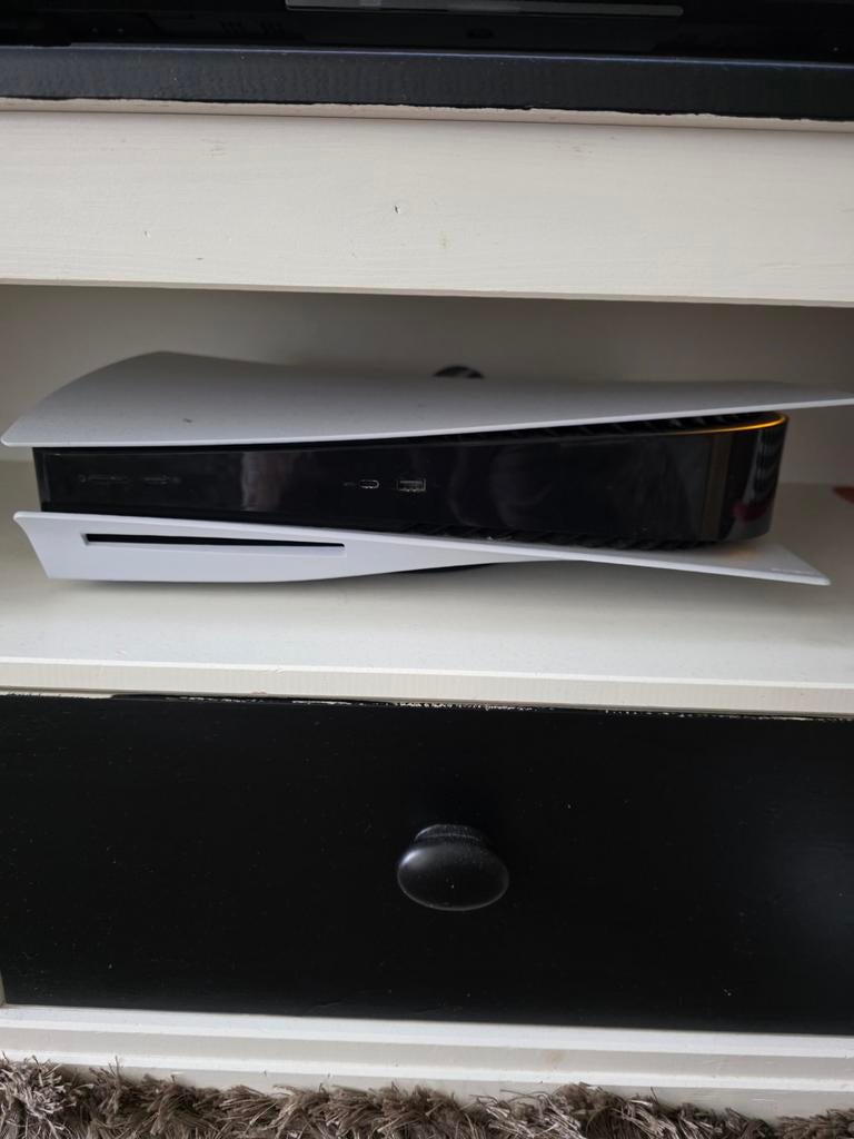 PS5 Disc Edition met 2 controllers en 3 games, Spelcomputers en Games, Ophalen