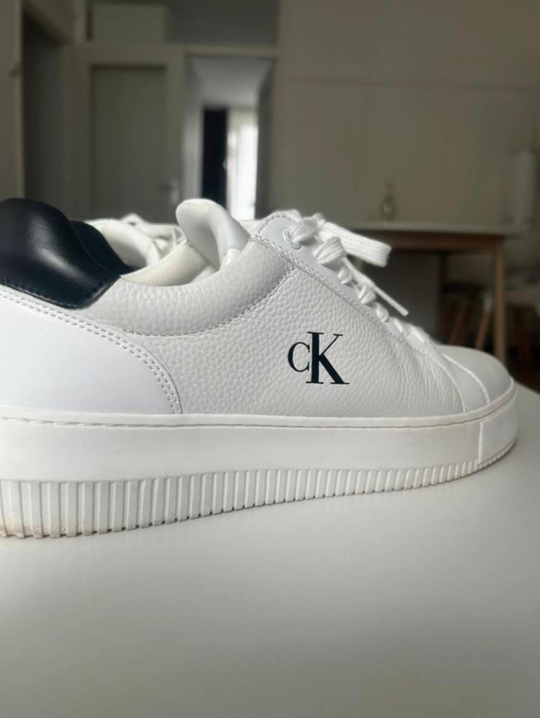 Calvin Klein, Wit, Ophalen of Verzenden, Sneakers of Gympen, Zo goed als nieuw