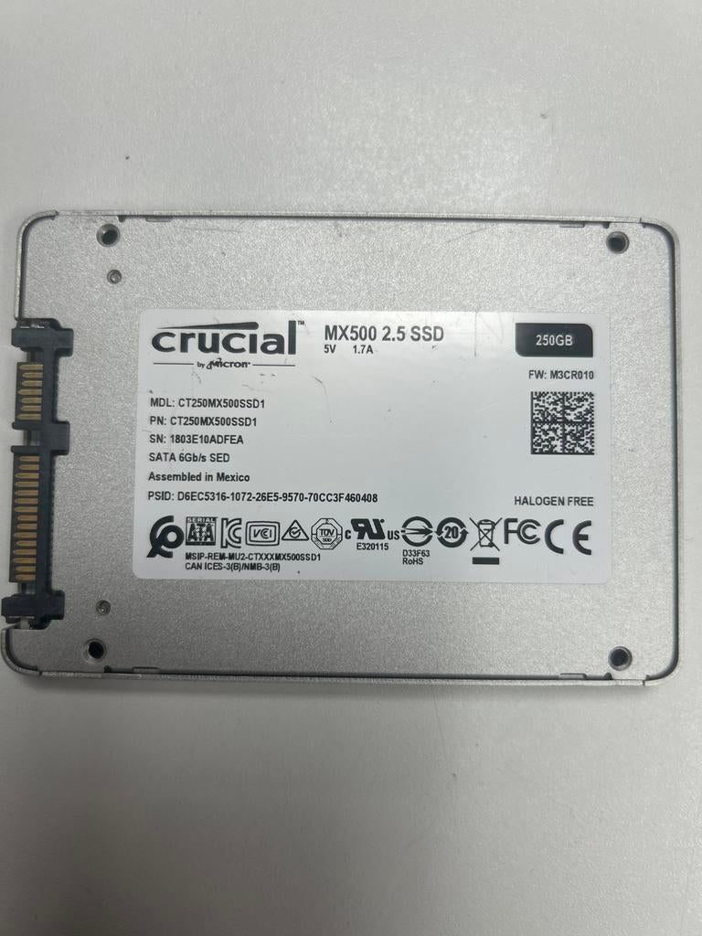 Crucial MX500 250GB SSD - Snelle en Betrouwbare Opslag, Intern, Server, Ophalen of Verzenden, Zo goed als nieuw