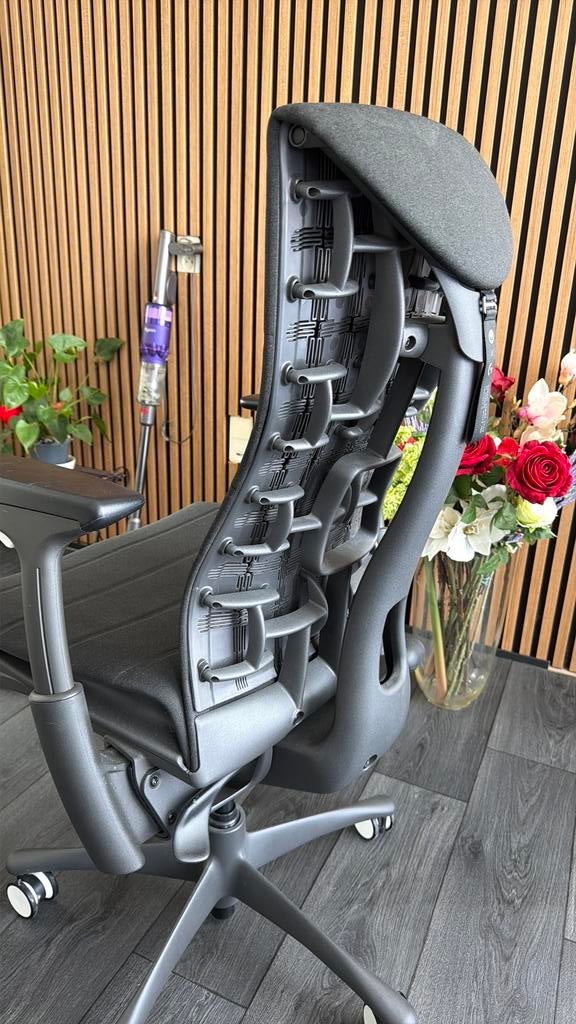 Herman Miller Embody Gaming Logitech G, Huis en Inrichting, Bureaustoelen, Ophalen, Ergonomisch, Zo goed als nieuw, Zwart