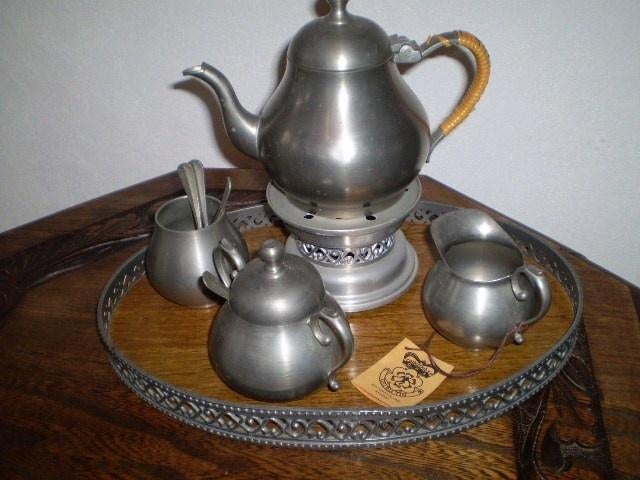 GELRIA TINNEN THEESERVIES MET DIENBLAD, Antiek en Kunst, Antiek | Tin, Ophalen of Verzenden