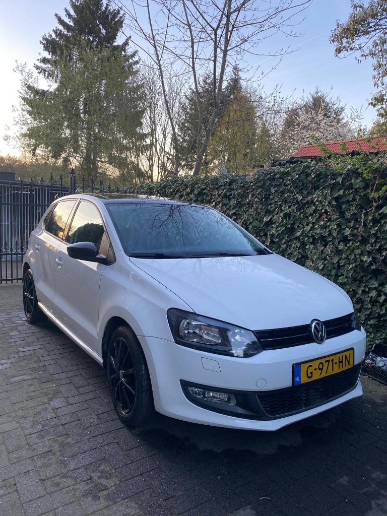 Volkswagen Polo 1.4 63KW AUT 2012 Wit, Auto's, Volkswagen, 40 €/maand, 4 cilinders, Wit, Particulier