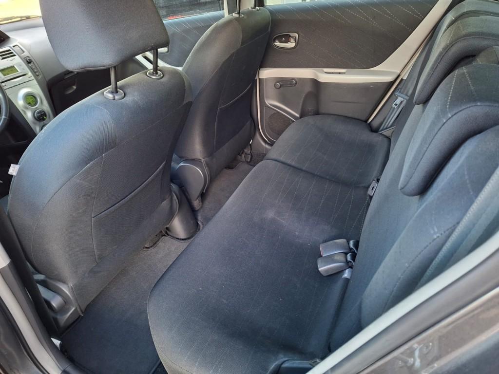 Toyota YARIS 1.3 VVTI LUNA LMV AIRCO ECC 5DEURS TREKHAAK, 1296 cc, 4 cilinders, Bedrijf, Handgeschakeld