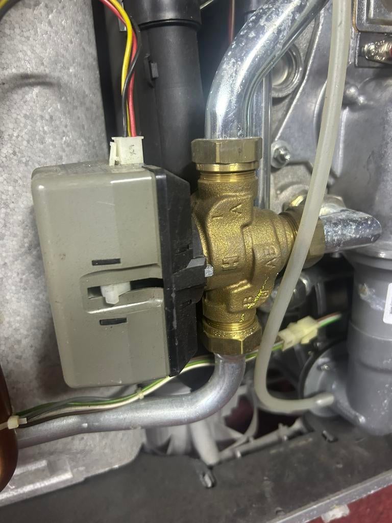 Driewegklep 22 mm knel honeywell vc8010, Ophalen of Verzenden