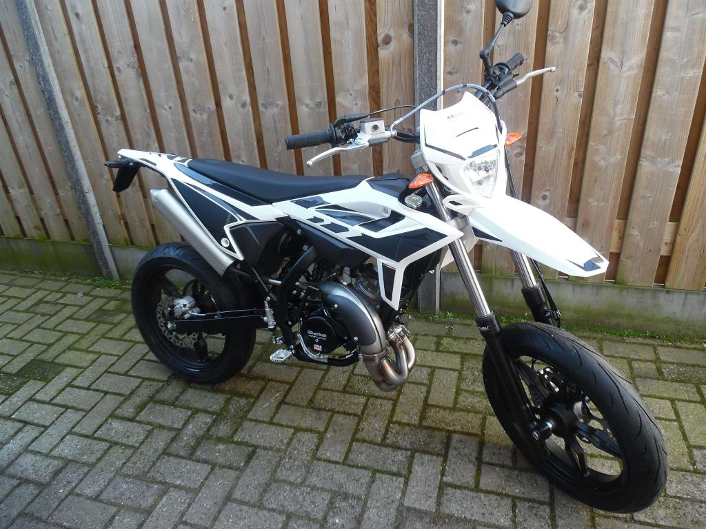 Beta RR 50 Sport Euro5+ Nieuwste kleur 2026, 6 versnellingen, Nieuw, Via leonardo da vinci 11, Santa Maria di Sala Italië, Beta SPM