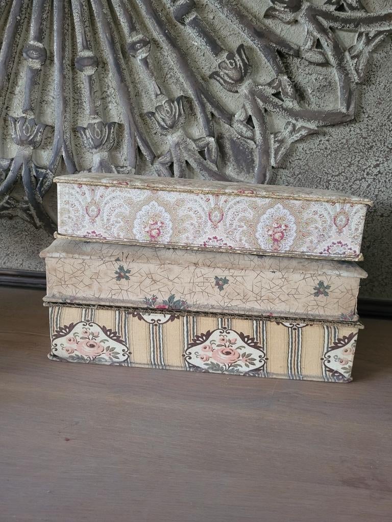 Franse stoffen dozen brocant 35 x 14 cm, Ophalen of Verzenden