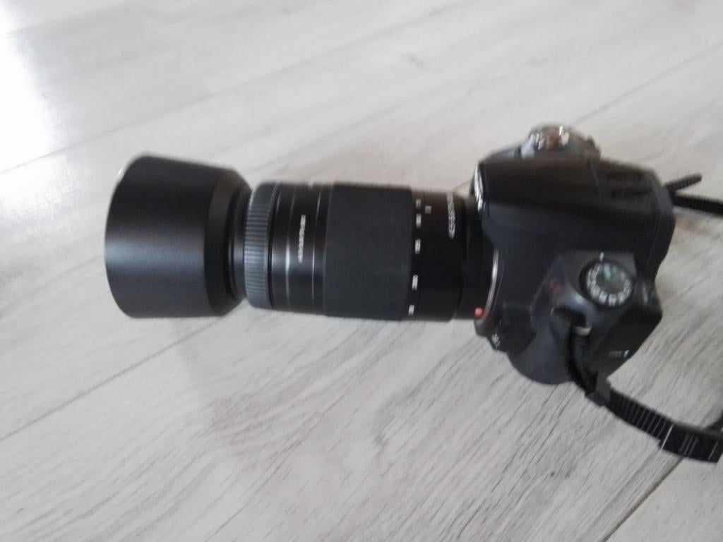 Mooie Sony a380 camera met 75/300 lens, Ophalen of Verzenden, Zo goed als nieuw