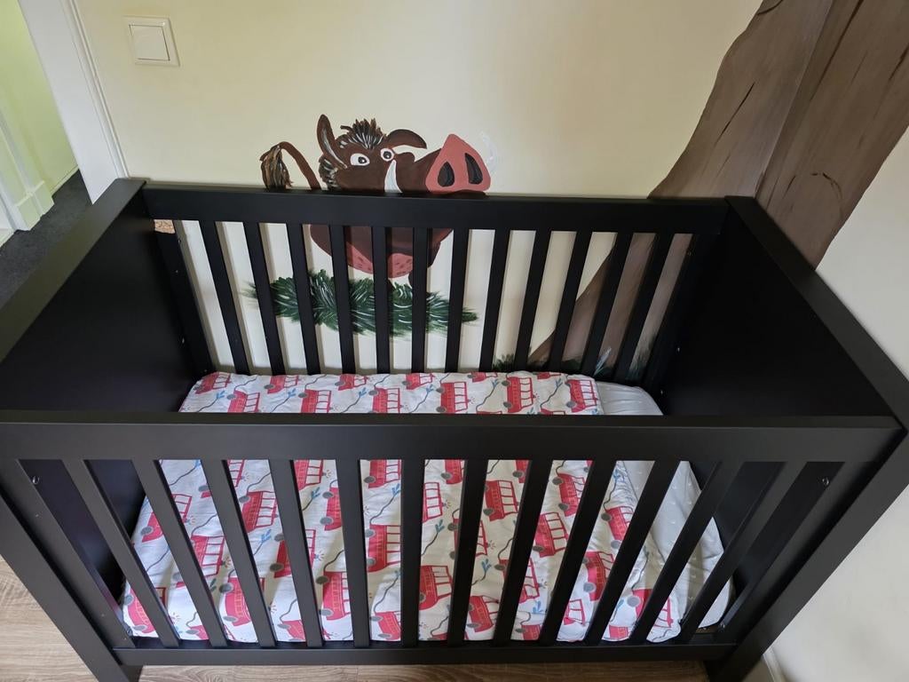 Luxe en robuuste babykamer set: ledikant, commode, box, Ophalen, Gebruikt, Commode