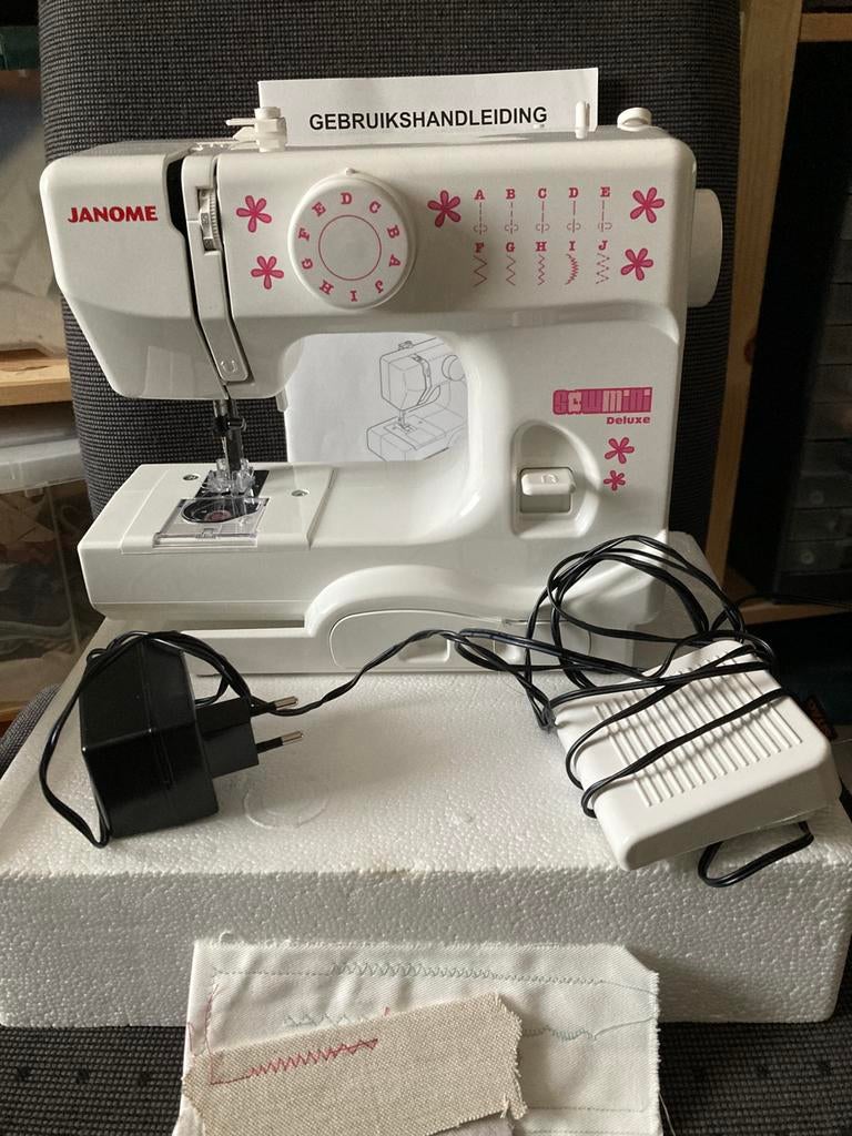 Sew mini van Janome, Hobby en Vrije tijd, Ophalen, Gebruikt, Naaimachine, Overige merken