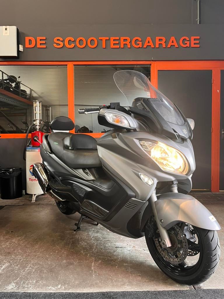 Suzuki burgman 650 executive 2014 an650, Suzuki, Scooter, Bedrijf, Suzuki