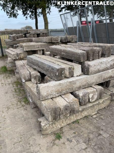 370m1 grijs antraciet natuursteen banden zuilen staanders, Tuin en Terras, Bij dit gebruikte product niet meer te achterhalen.
