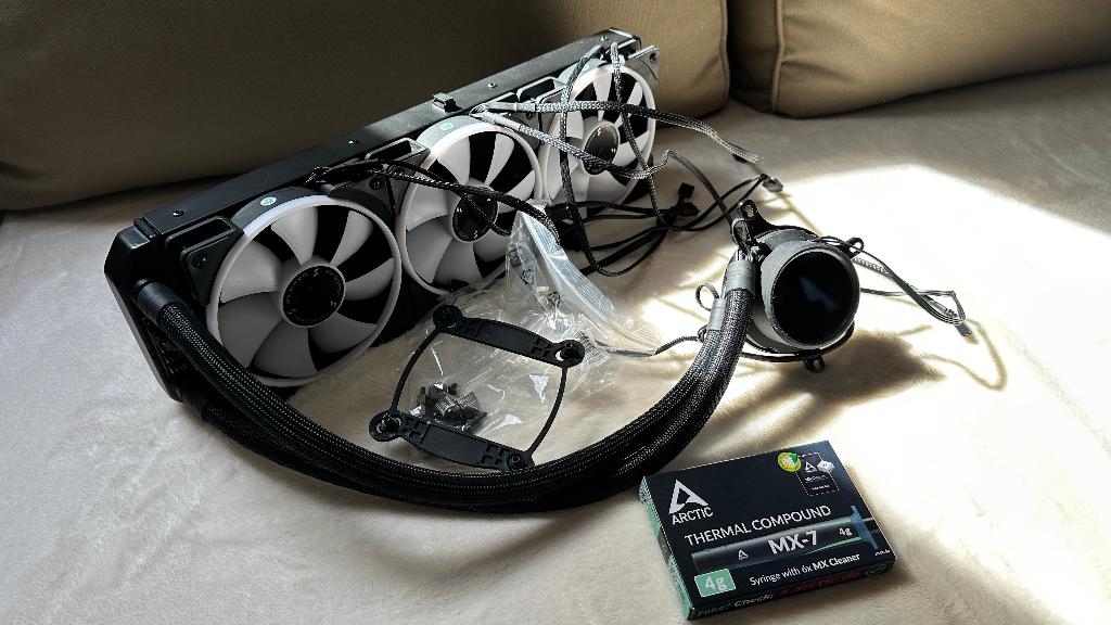 Fractal Celcius+ S36 Prisma AIO cooler, Computers en Software, Computerkoelers, Ophalen, Gebruikt, Waterkoeling