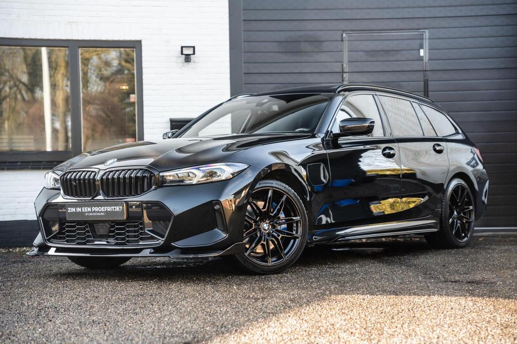 BMW 3-serie Touring 330e M Zetels Pano H&K HU Trekhaak, Automaat, 1998 cc, Gebruikt, 4 cilinders