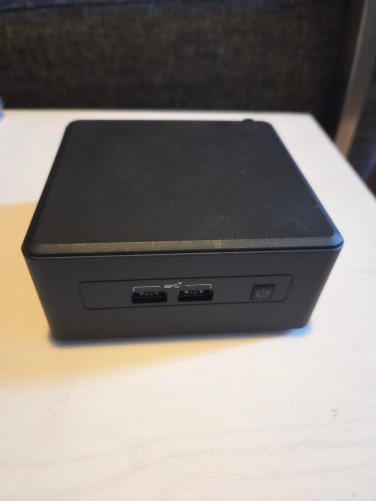 NUC11 TNHi3, Boeken, Informatica en Computer, Ophalen, Zo goed als nieuw, Hardware