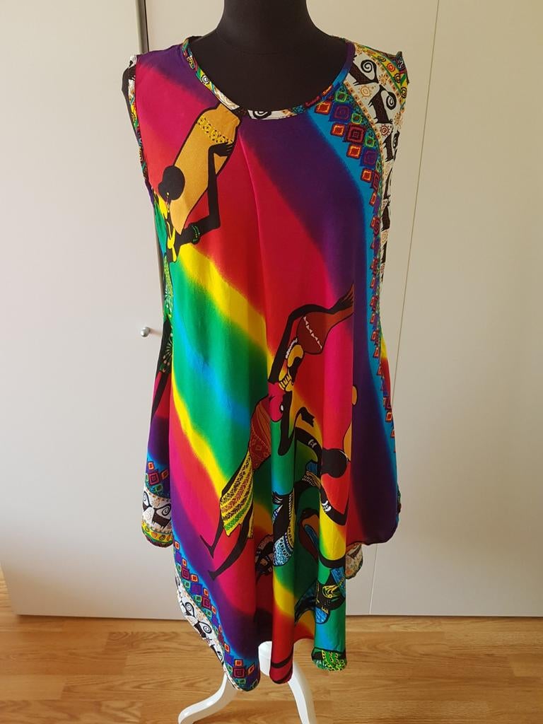 Gekleurde Afrikaanse jurk - one size fits all ***zgan*, Kleding | Dames, Jurken, Ophalen of Verzenden, Zo goed als nieuw, Onder de knie