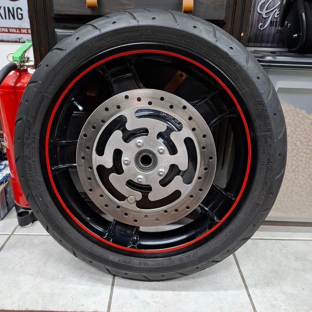 18 inc VOORWIEL   Streetglide  2013 inc  goede SCHIJVEN, Ophalen, Gebruikt