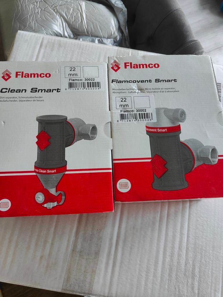 Nieuwe Flamco 22mm vuilafscheider en luchtafscheider, Ophalen of Verzenden