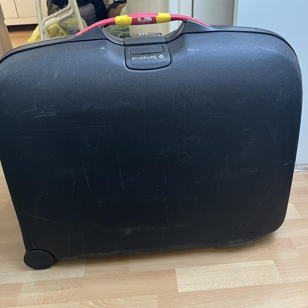 Samsonite hardcase koffer op 4 wielen, Sieraden, Tassen en Uiterlijk, Koffers, Gebruikt, Hard kunststof, 55 cm of meer, Wieltjes