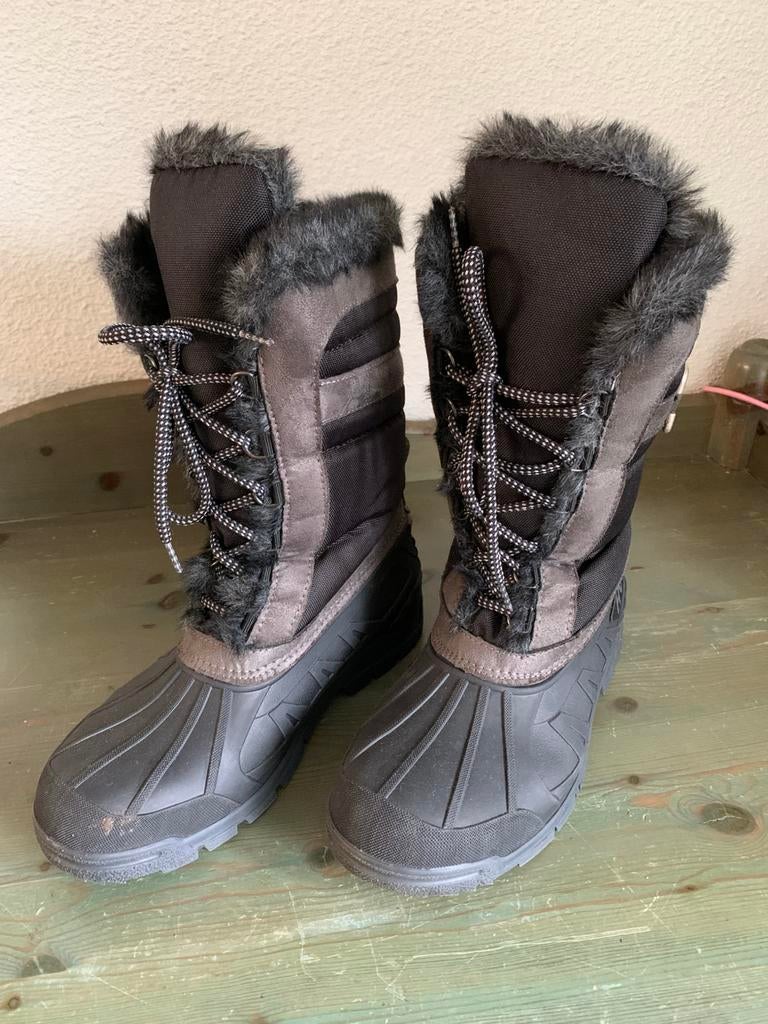Helly Hansen zwarte snowboots maat 38, Ophalen of Verzenden, Zo goed als nieuw, Maat 38/40 (M), Overige typen
