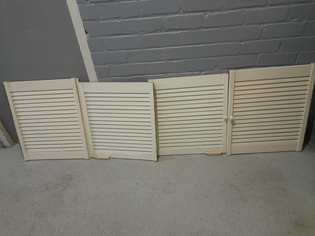Kast louvre deurtjes luiken louvredeurtjes - nette staat, Ophalen, Gebruikt