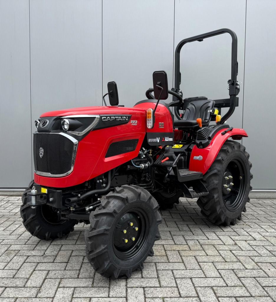 Captain 223 4WD minitrekker - 21pk - 3jr garantie - Compact, Gebruikt, Tot 2500, Tot 80 Pk, Ophalen