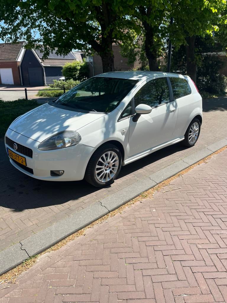 Fiat Punto 1.4 3DR 2009 Wit, Ophalen of Verzenden, Gebruikt