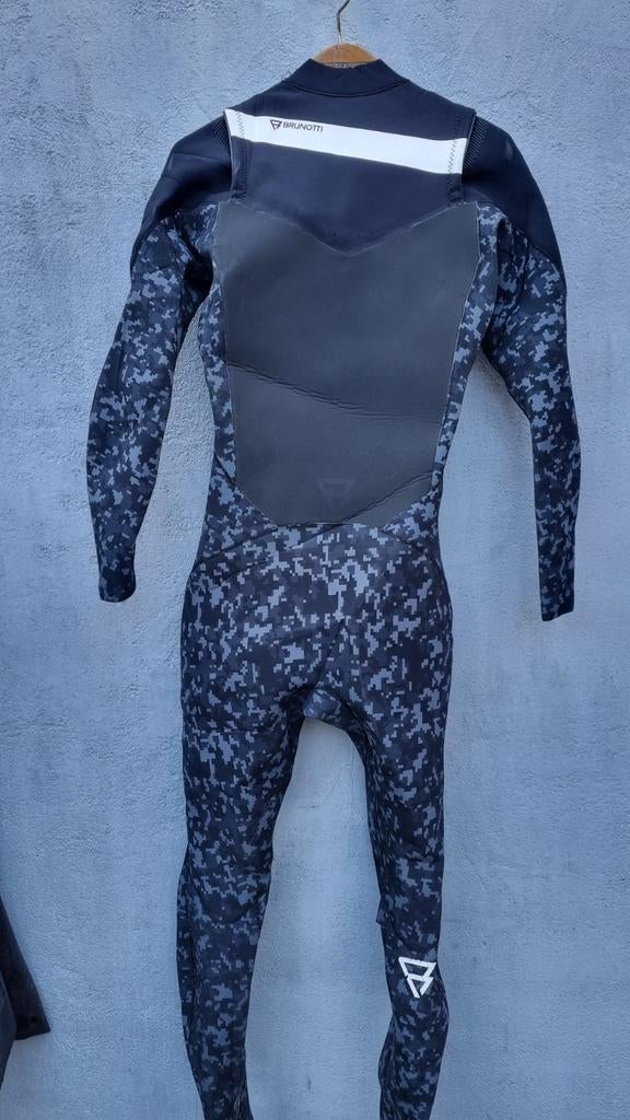 Diverse wetsuits, vesten en meer - vanaf €10!, Wetsuit, Gebruikt, Brunotti, Ophalen of Verzenden