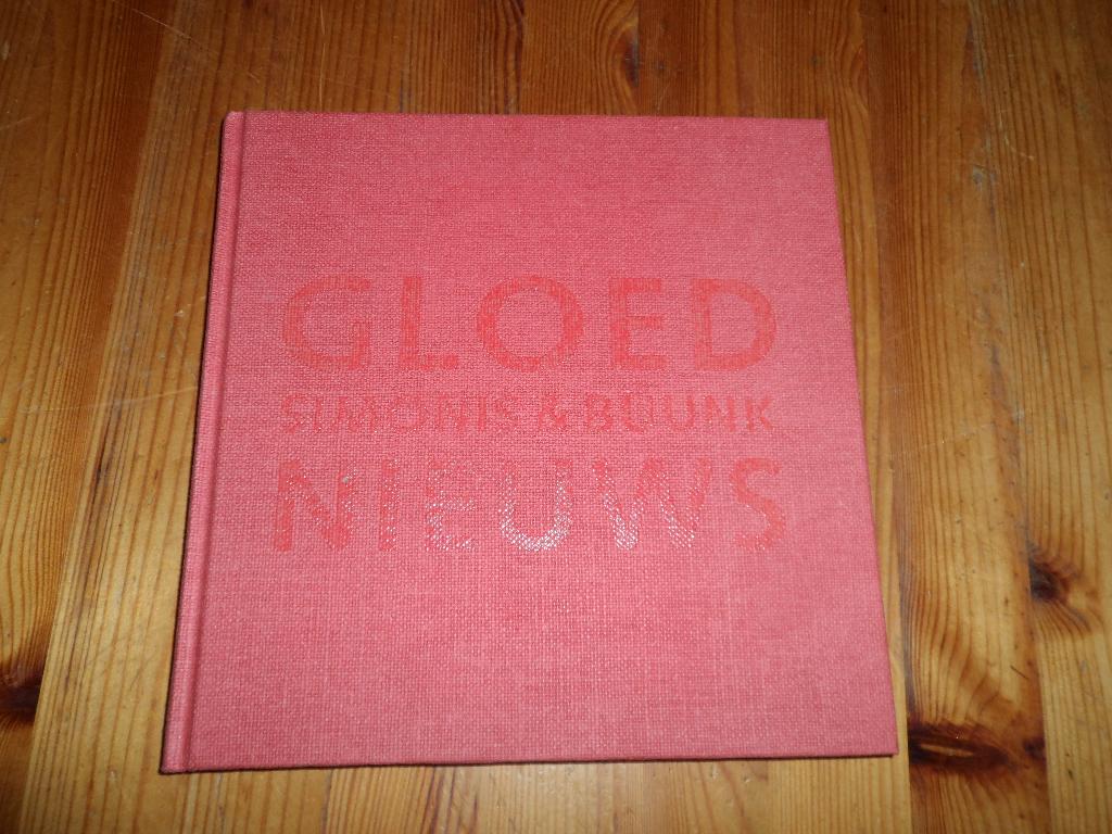 Gloednieuws - c.d.h. Moes, Ophalen of Verzenden, Gelezen, Schilder- en Tekenkunst