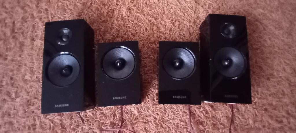 Samsung speakers 2 x ps-es3-1+ 2 x ps-es4-1, Audio, Tv en Foto, Luidsprekers, Ophalen of Verzenden