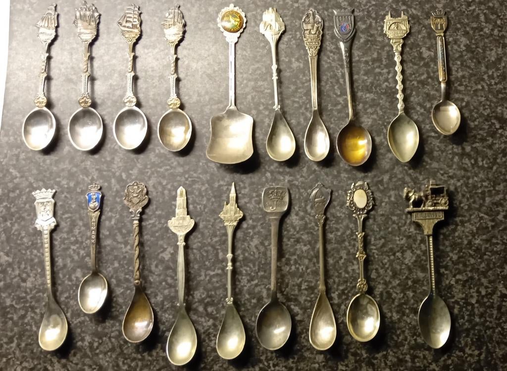 Antieke lepeltjes, Ophalen