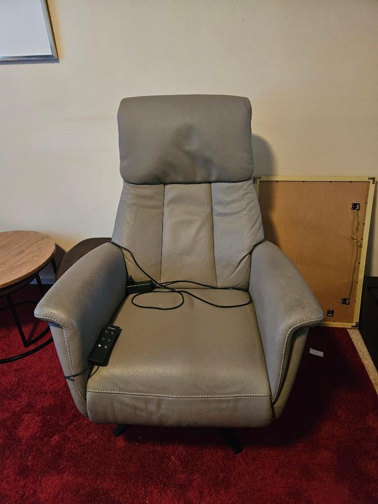 sta op stoel Prominent, Ophalen, Gebruikt, Minder dan 75 cm, Leer