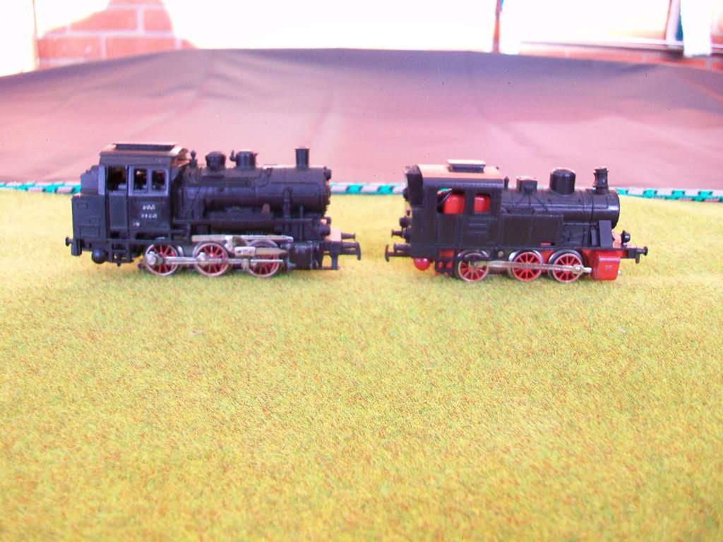 Marklin 2 locjes 3029 en 3000, Wisselstroom, Gebruikt, Locomotief, Ophalen of Verzenden