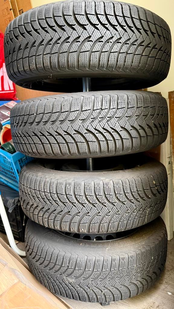 WINTERBANDEN: MICHELIN ALPIN A4 195 / 65 R15 91T - SET VAN 4, Ophalen, Gebruikt, Volkswagen