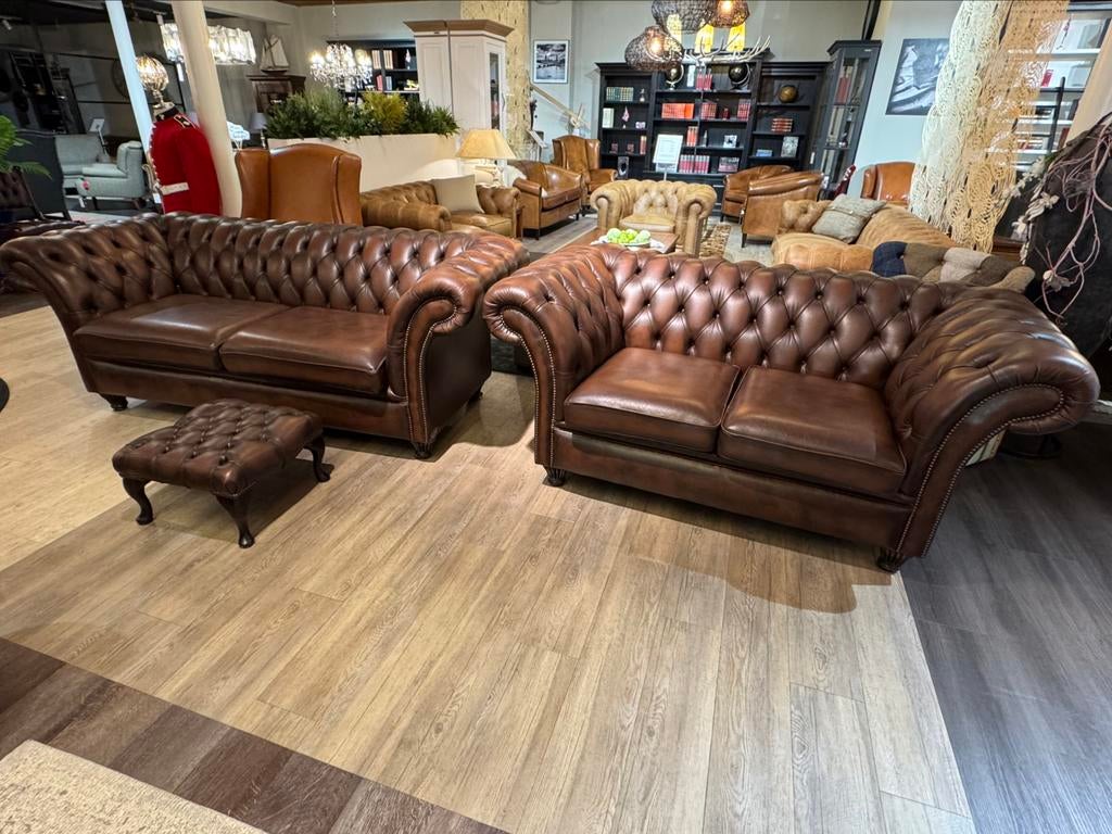 ENGELSE CHESTERFIELD 3+2+POEF SPRINGVALE Herne Bay bruin, Ophalen of Verzenden, Zo goed als nieuw, 75 tot 100 cm, 200 tot 250 cm