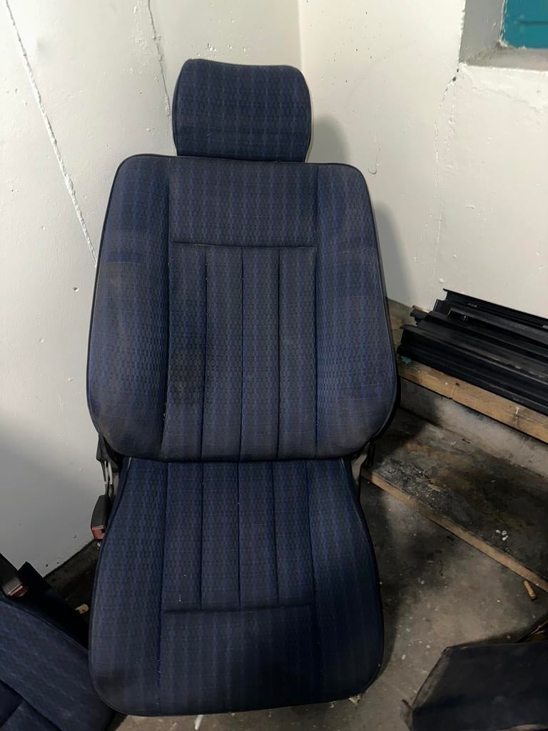 Mercedes-Benz W124 stationwagen zonder achterbank 1985-1993, Ophalen of Verzenden, Gebruikt, Universele onderdelen