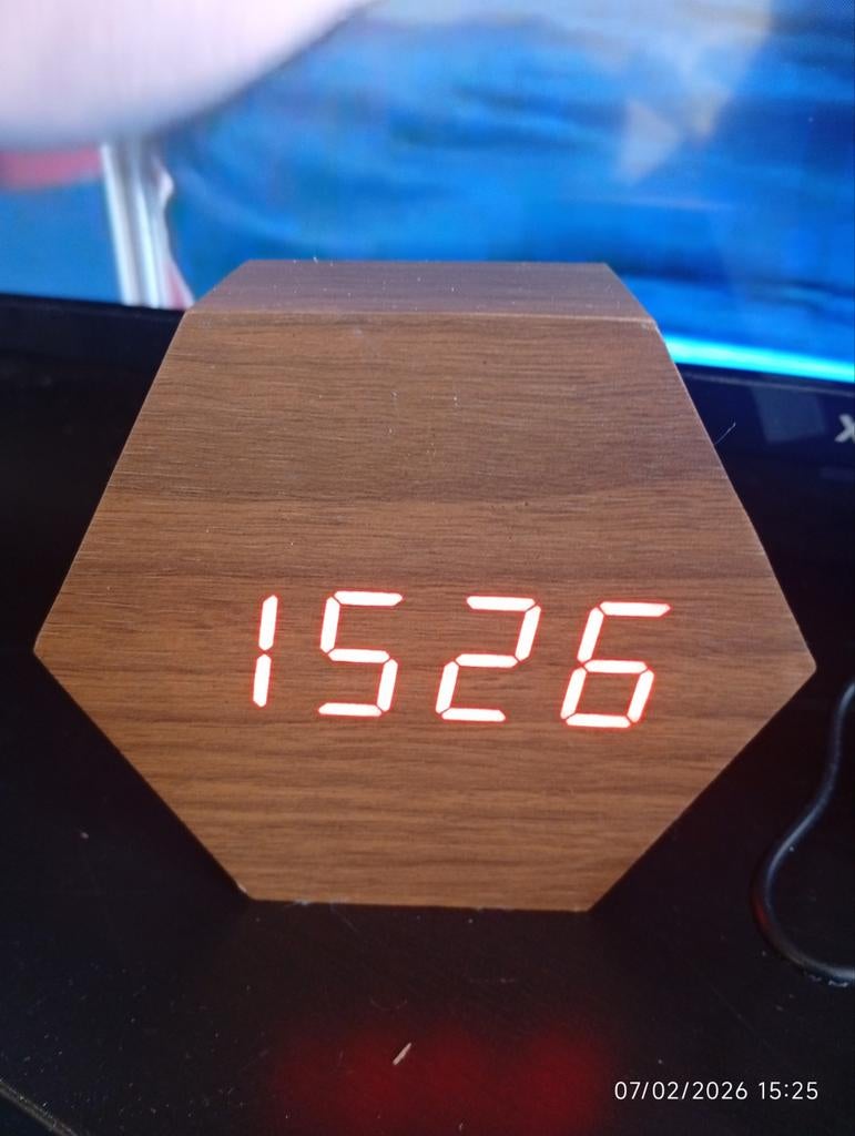 Digitale tafelklok, Ophalen of Verzenden