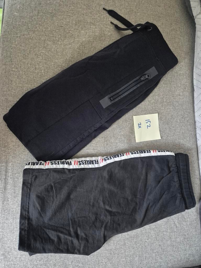 Joggshorts maat 152, Ophalen, Zo goed als nieuw, Meisje, Jas