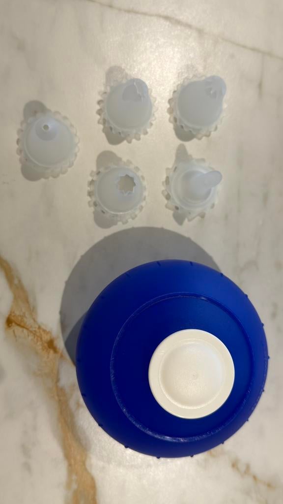 Tupperware garneersetje incl. spuitmondjes, Ophalen of Verzenden, Zo goed als nieuw, Blauw, Overige typen