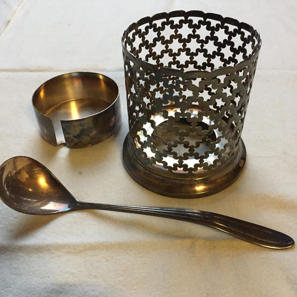 Keltum confitureset uit de jaren 50/60., Verzenden