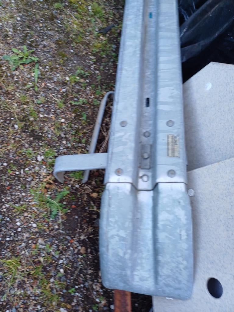 vangrail Vangrail 4 meter lang, Doe-het-zelf en Verbouw, Metalen, Ophalen of Verzenden, Zo goed als nieuw, IJzer